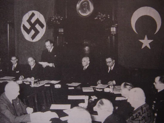 Atatürkve Hitler